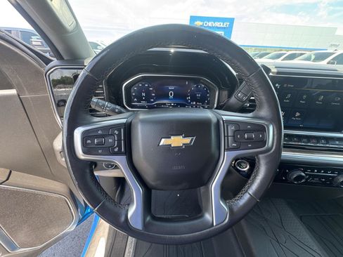 Used 2022 Chevrolet Silverado 1500 LT AWD/4WD image 19