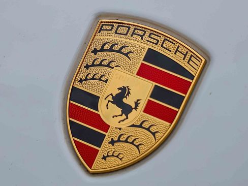 Used 2021 Porsche Macan image 31