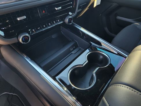 New 2026 Chevrolet Tahoe LS image 15