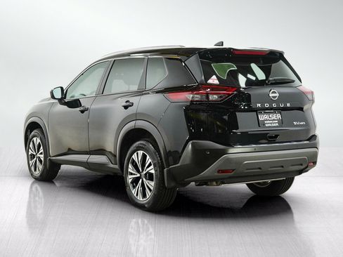 Used 2023 Nissan Rogue SV w/ SV Premium B Package AWD/4WD image 3