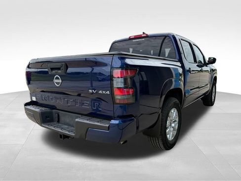 Used 2023 Nissan Frontier SV w/ Tow Package AWD/4WD image 5