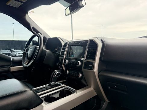 Used 2018 Ford F150 Lariat w/ Equipment Group 502A Luxury AWD/4WD image 13