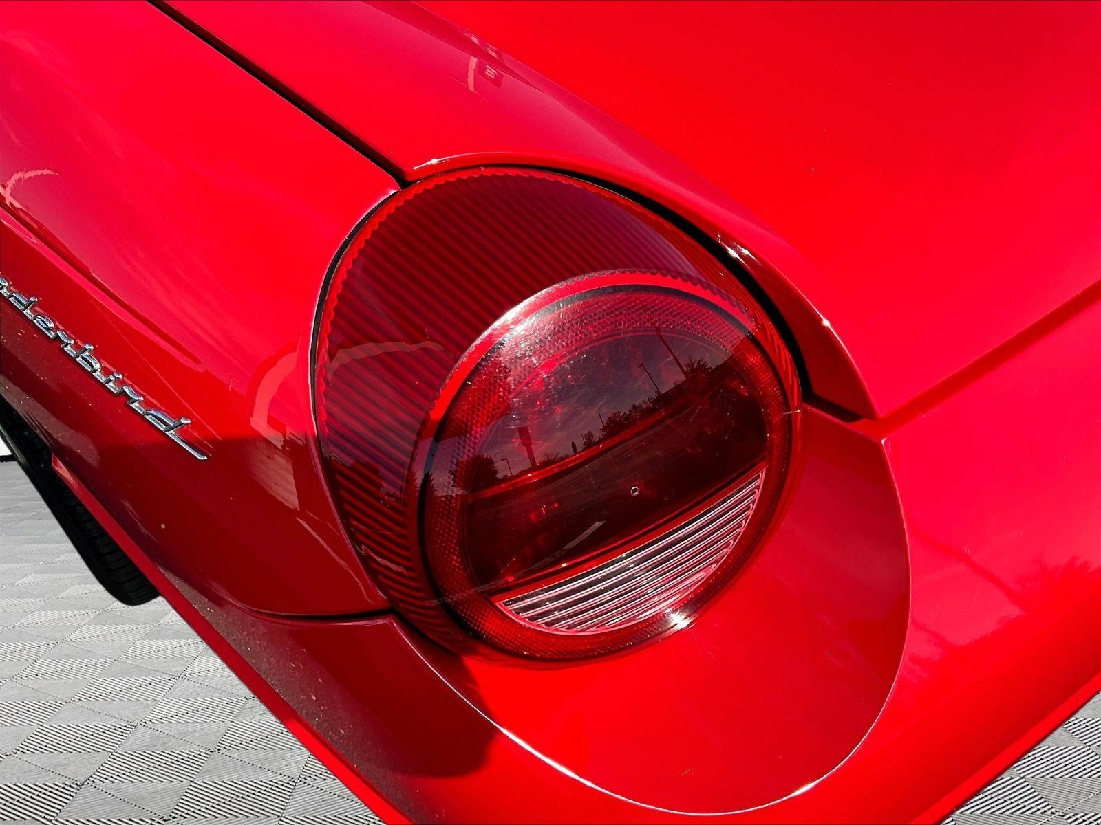 Used 2002 Ford Thunderbird RWD image 18