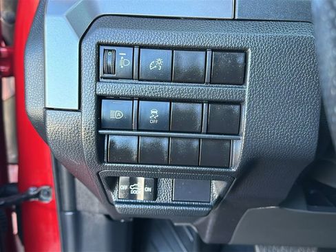 Used 2025 Toyota Tacoma SR5 AWD/4WD image 21