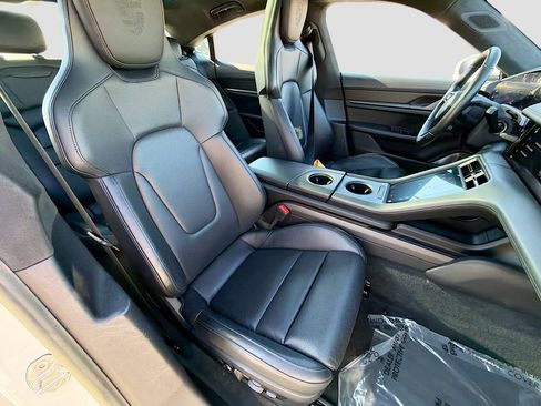 Used 2022 Porsche Taycan Turbo S image 14