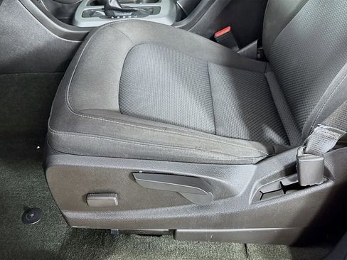 Used 2017 Chevrolet Colorado LT w/ LT Convenience Package RWD image 22