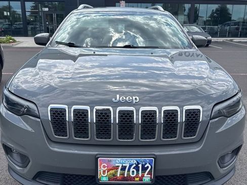 Used 2020 Jeep Cherokee Latitude Lux w/ Comfort/Convenience Group FWD image 4