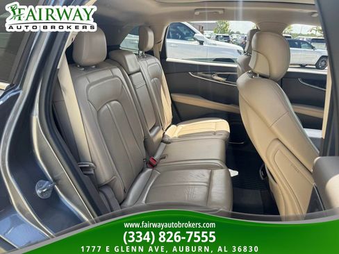 Used 2022 Lincoln Nautilus Reserve w/ Equipment Group 201A FWD image 13