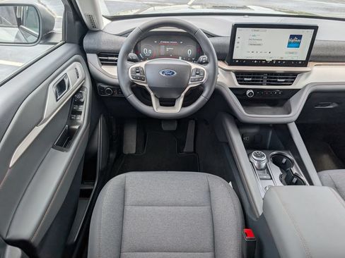 New 2026 Ford Explorer Active AWD/4WD image 8