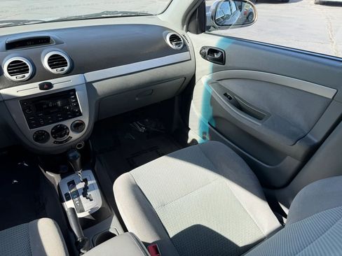 Used 2006 Suzuki Forenza Wagon FWD image 22