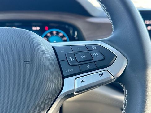 New 2025 Volkswagen Atlas SE image 32