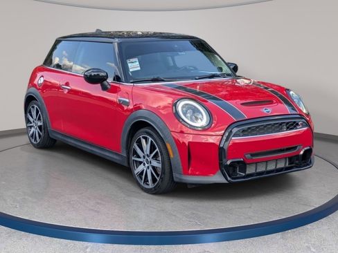 Used 2022 MINI Cooper S image 3
