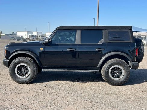 Used 2022 Ford Bronco Badlands AWD/4WD image 8