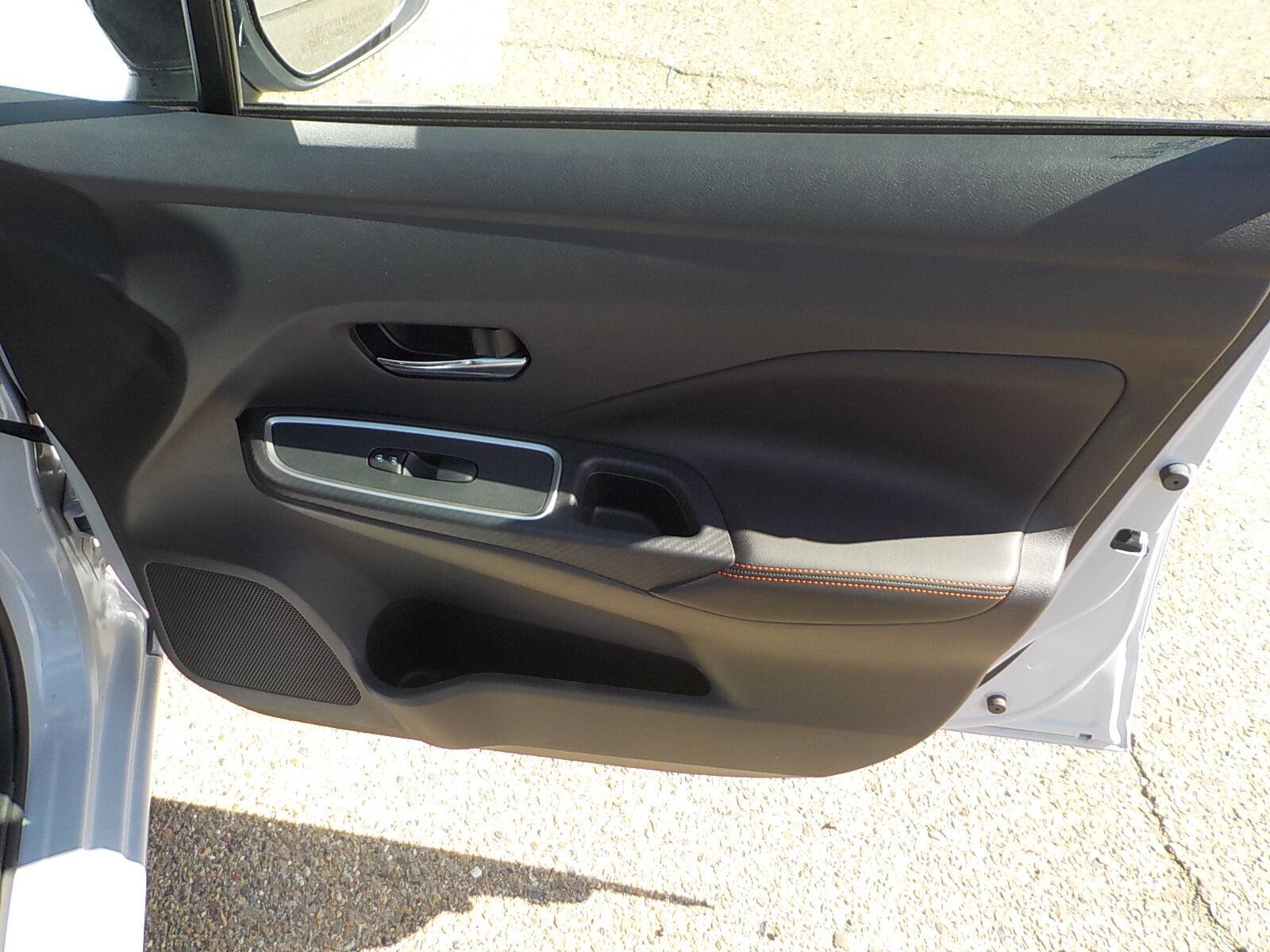 Used 2025 Nissan Versa SR w/ Trunk Package FWD image 11