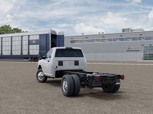New 2026 RAM 3500 Tradesman w/ Chrome Appearance Group A AWD/4WD image 4