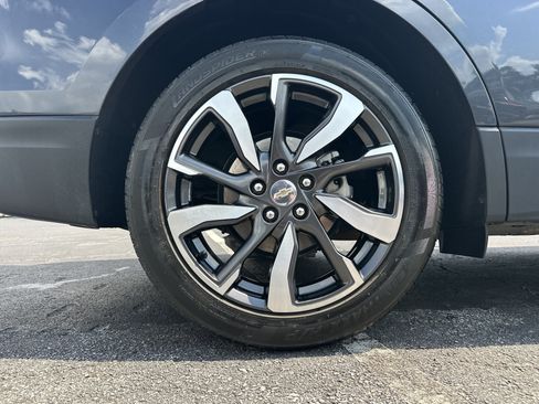 Used 2022 Chevrolet Equinox Premier FWD image 18
