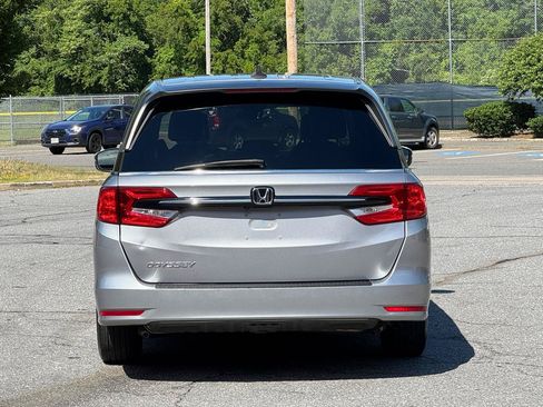 Used 2021 Honda Odyssey EX image 5