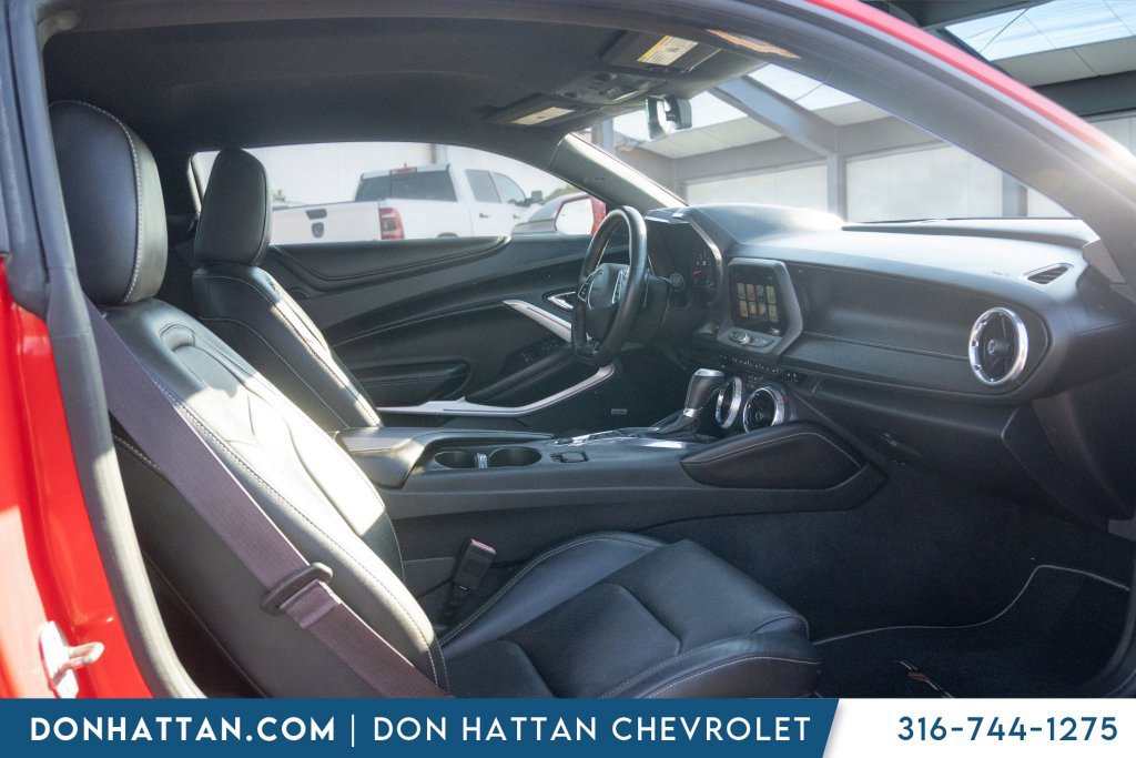 Used 2017 Chevrolet Camaro LT RWD image 20
