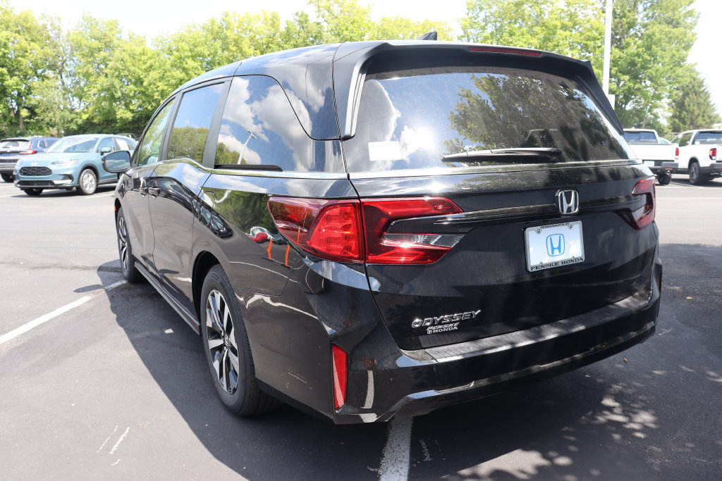 New 2027 Honda Odyssey EX-L image 3