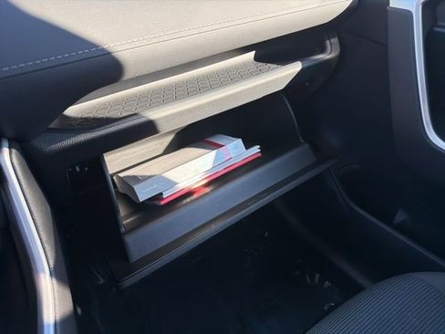 Used 2021 Toyota RAV4 LE image 15