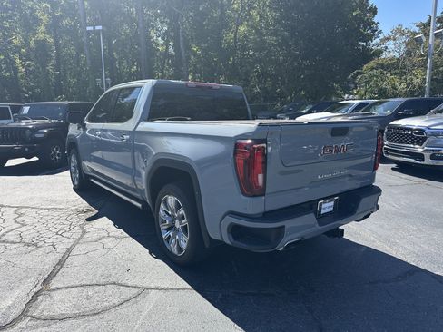 Used 2025 GMC Sierra 1500 Denali w/ Denali Reserve Package AWD/4WD image 6