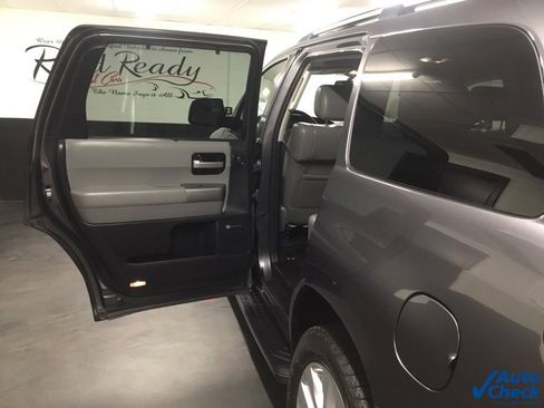 Used 2016 Toyota Sequoia Limited image 39