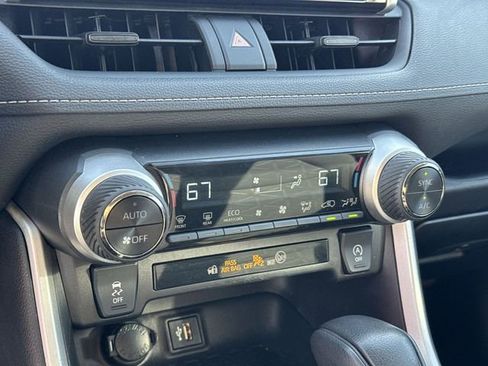 Used 2024 Toyota RAV4 XLE AWD/4WD image 19