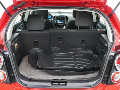 Used 2016 Chevrolet Sonic LT w/ Fun and Sun Package FWD image 16