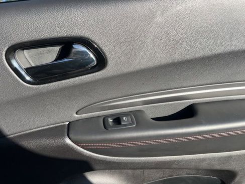 Used 2024 Dodge Durango GT image 33
