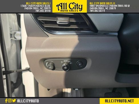 Used 2018 Chevrolet Traverse Premier AWD/4WD image 25