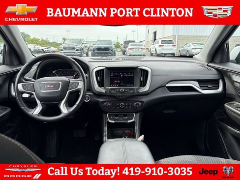 Used 2022 GMC Terrain SLE w/ Driver Convenience Package AWD/4WD image 13
