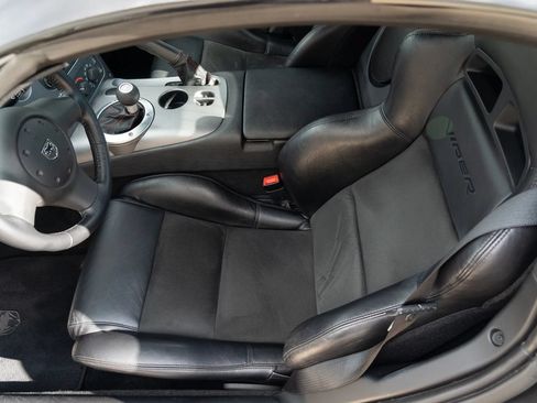 Used 2009 Dodge Viper ACR RWD image 19