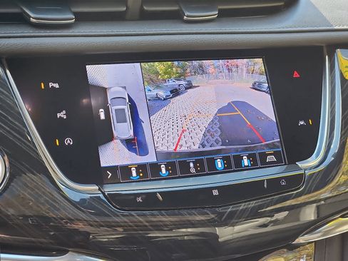 Used 2020 Cadillac XT6 Premium Luxury image 19