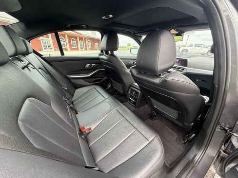 Used 2021 BMW 330i xDrive Sedan AWD/4WD image 16