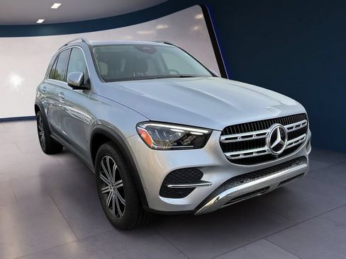 Used 2024 Mercedes-Benz GLE 450e 4MATIC image 7