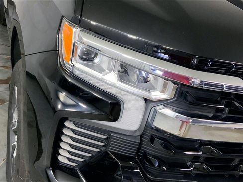 Used 2023 Chevrolet Silverado 1500 LT AWD/4WD image 26