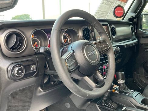 Used 2023 Jeep Wrangler Unlimited Sport AWD/4WD image 9
