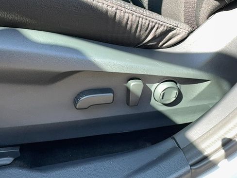 Certified 2025 Subaru Outback Premium image 23