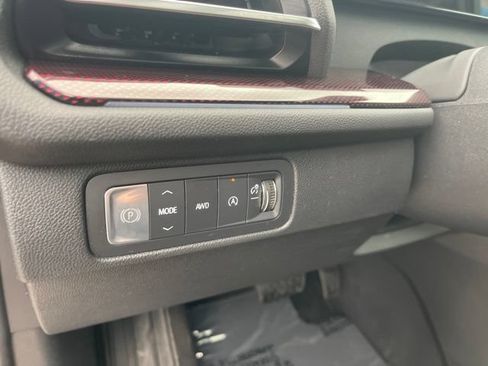 Used 2024 Chevrolet Traverse RS AWD/4WD image 23
