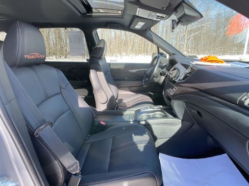 Certified 2022 Honda Passport TrailSport image 28