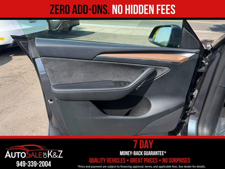Used 2023 Tesla Model Y Long Range AWD/4WD image 23