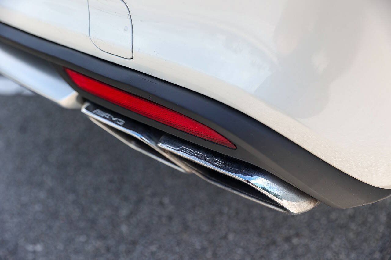 Used 2016 Mercedes-Benz S 63 AMG 4MATIC Sedan image 22