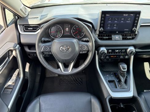 Used 2022 Toyota RAV4 XLE Premium FWD image 21