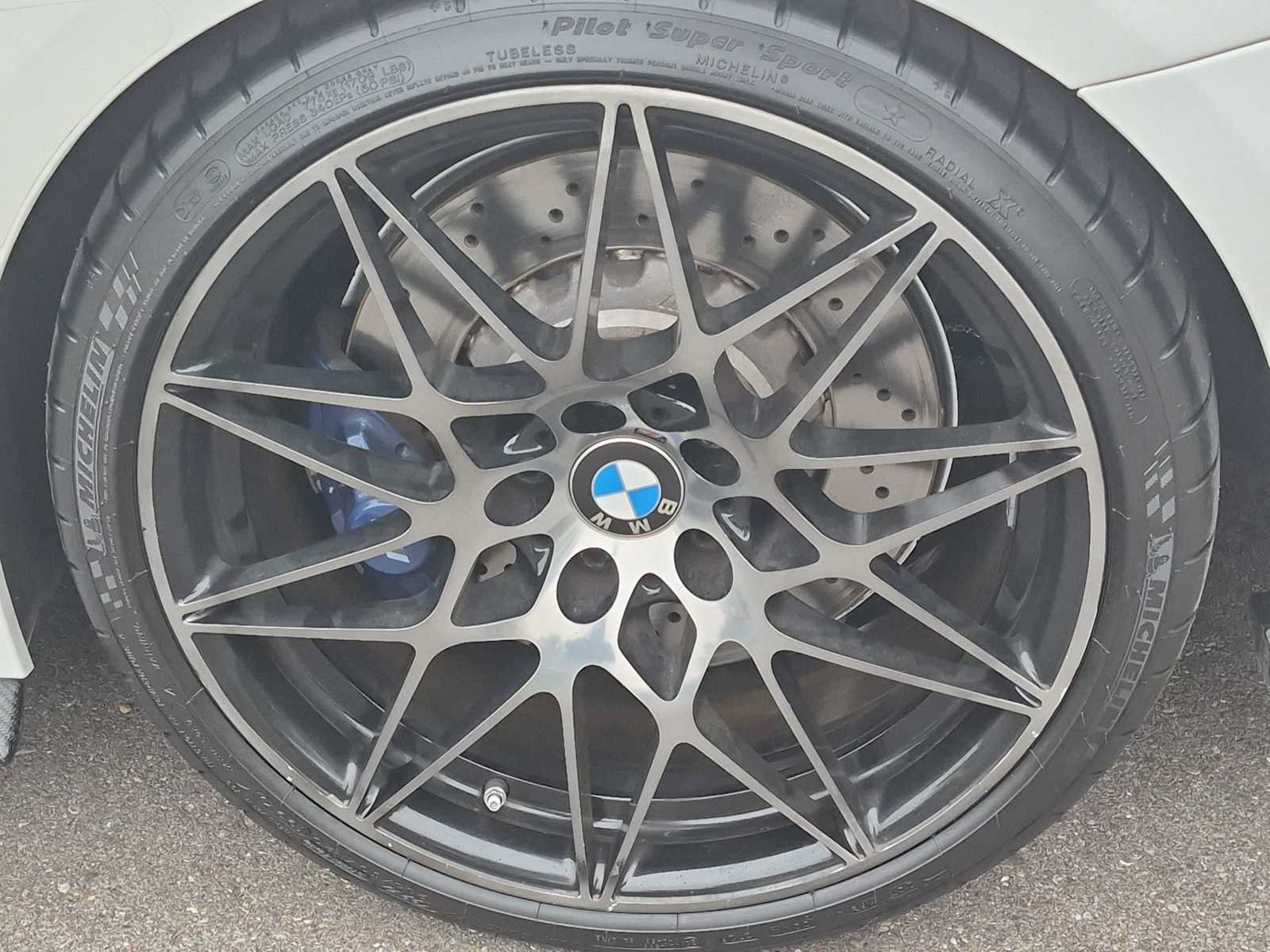 Used 2018 BMW M4 Convertible RWD image 13