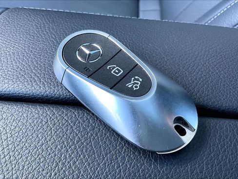 Used 2025 Mercedes-Benz CLE 300 CLE 300 image 15