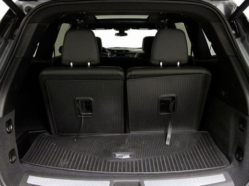 Used 2023 Cadillac XT6 Luxury w/ LPO, Floor Liner Package image 10