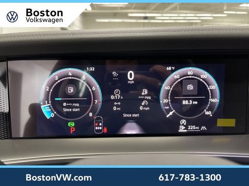 New 2026 Volkswagen Tiguan SE image 14