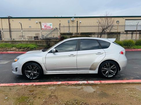 Used 2010 Subaru Impreza WRX STI image 2