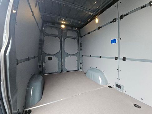 New 2025 Mercedes-Benz Sprinter 2500 image 16