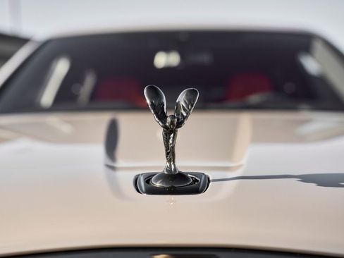 Used 2025 Rolls-Royce Cullinan Black Badge AWD/4WD image 10